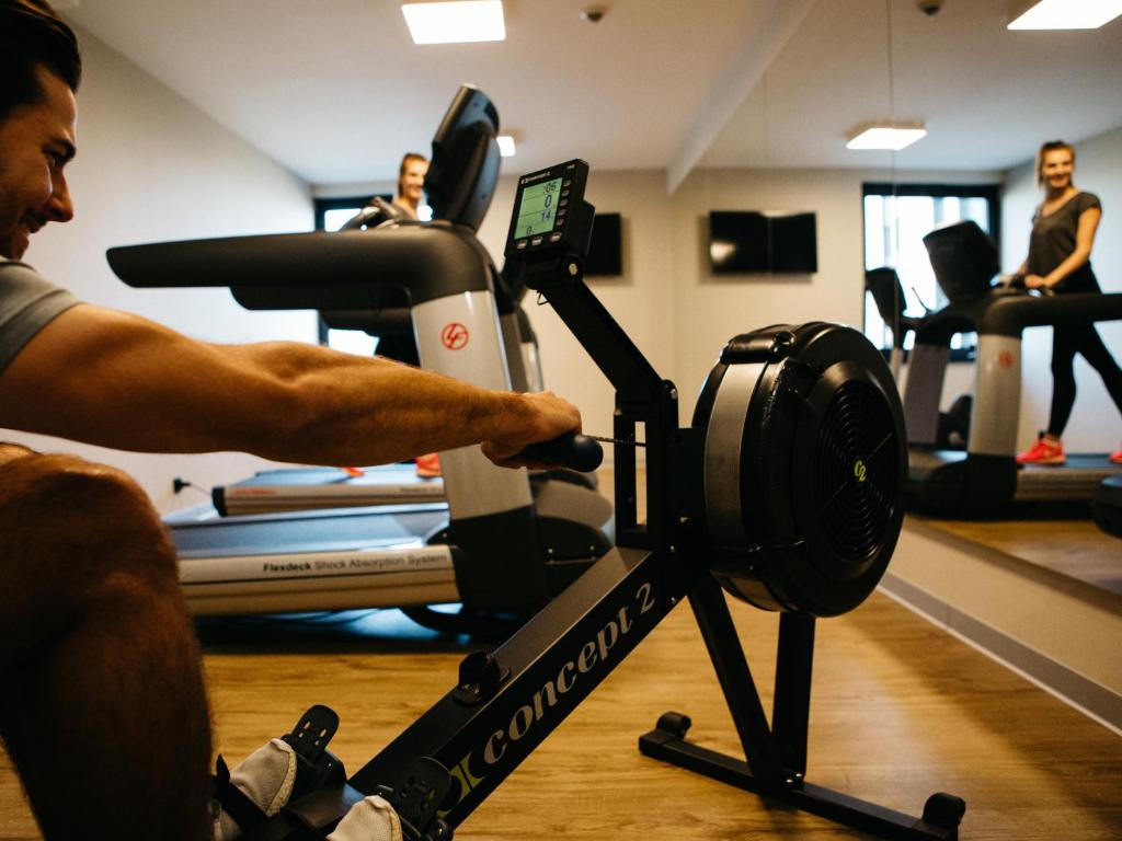 Fitness centrum a/nebo fitness zařízení v ubytování Q Hotel Plus Katowice