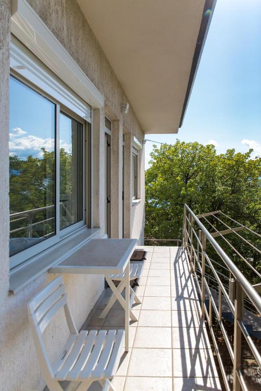 Balkón alebo terasa v ubytovaní Apartments Aloha
