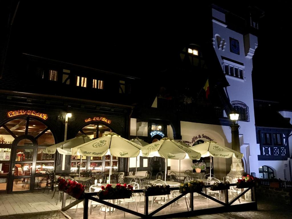 Complex La Tunuri - Vila Economat