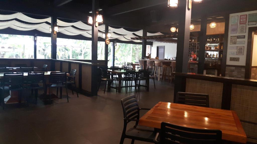 Restaurace v ubytování Calape Forest Resort