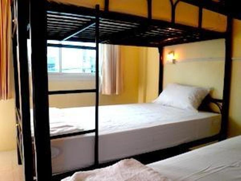 Postel nebo postele na pokoji v ubytování Seventeen Hostel