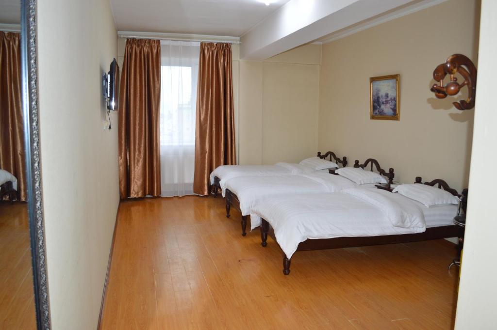 Land Hotel - Dreizimmer Mit Eigenem Bad