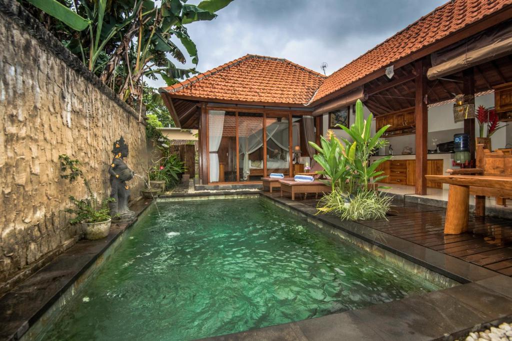 Naja Private Villa Ubud - 11