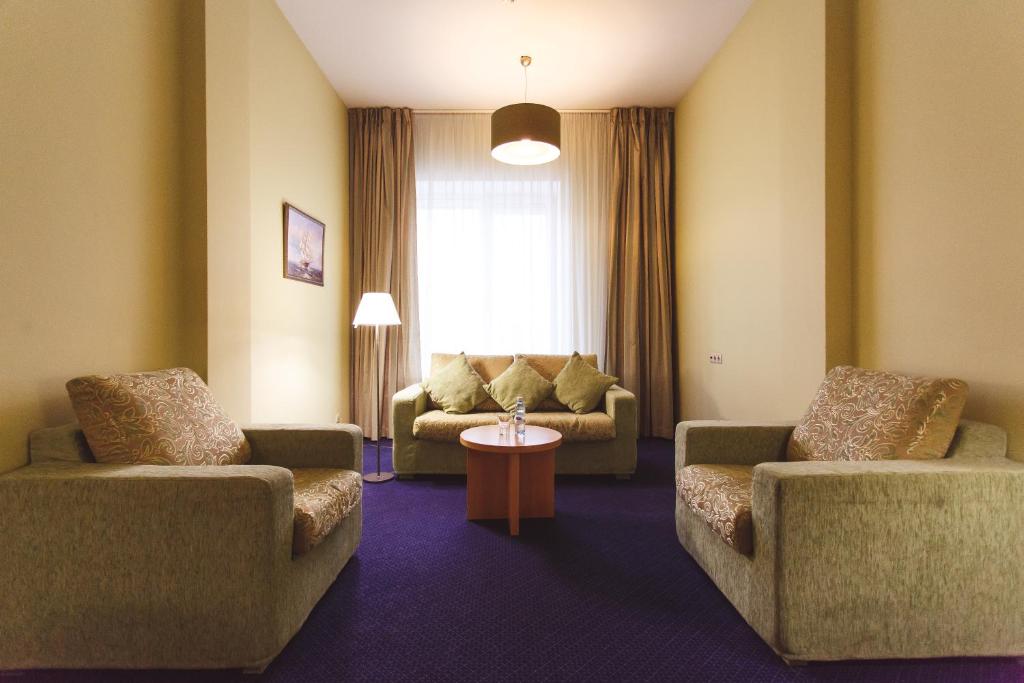 Eurasia Business Hotel Tyumen - Estudio