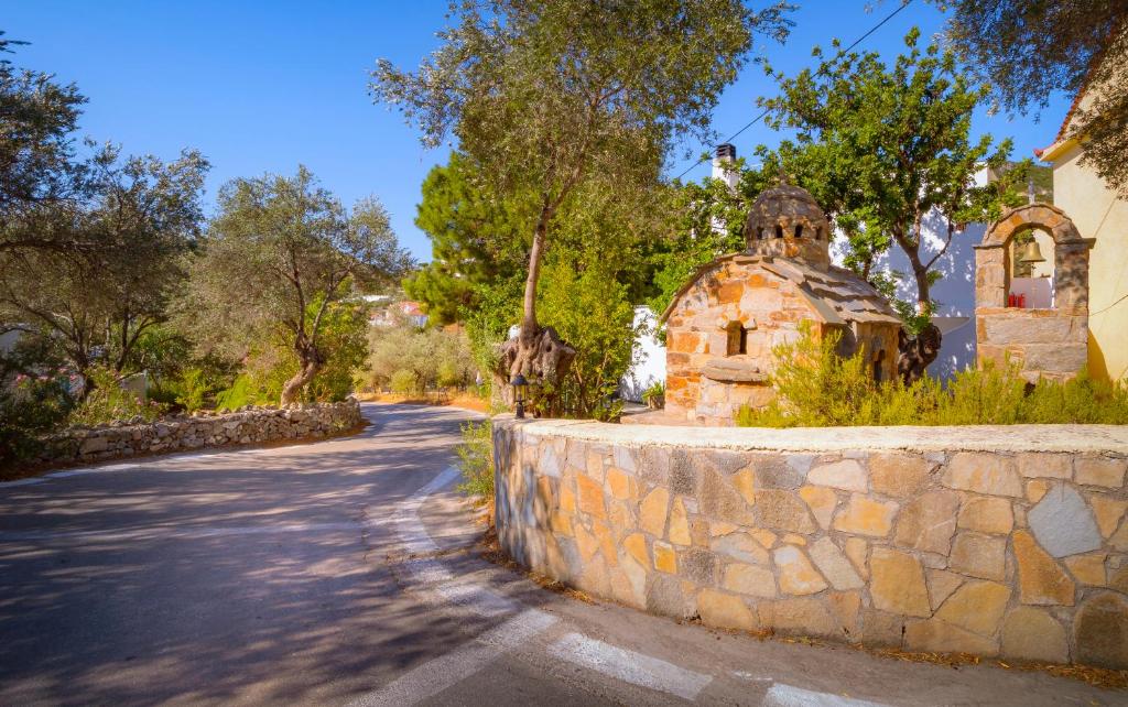 Zdjęcie z galerii obiektu Limnionas Bay Village Hotel w mieście Marathokampos
