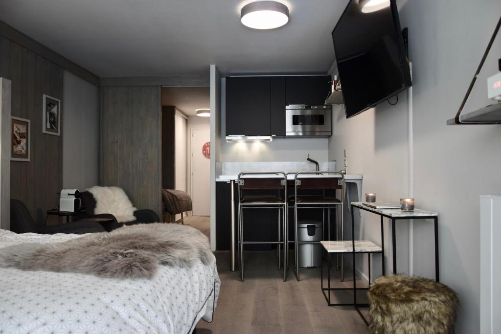 Eldhús eða eldhúskrókur á Little Suite Val d'Isère