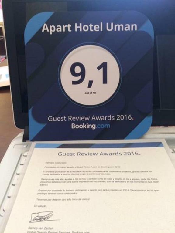 Certifikát, hodnocení, plakát nebo jiný dokument vystavený v ubytování Apart Hotel Uman