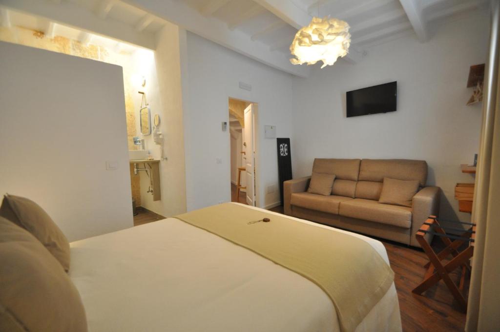 Port Antic Ciutadella by My Rooms Hotels, Ciutadella ...