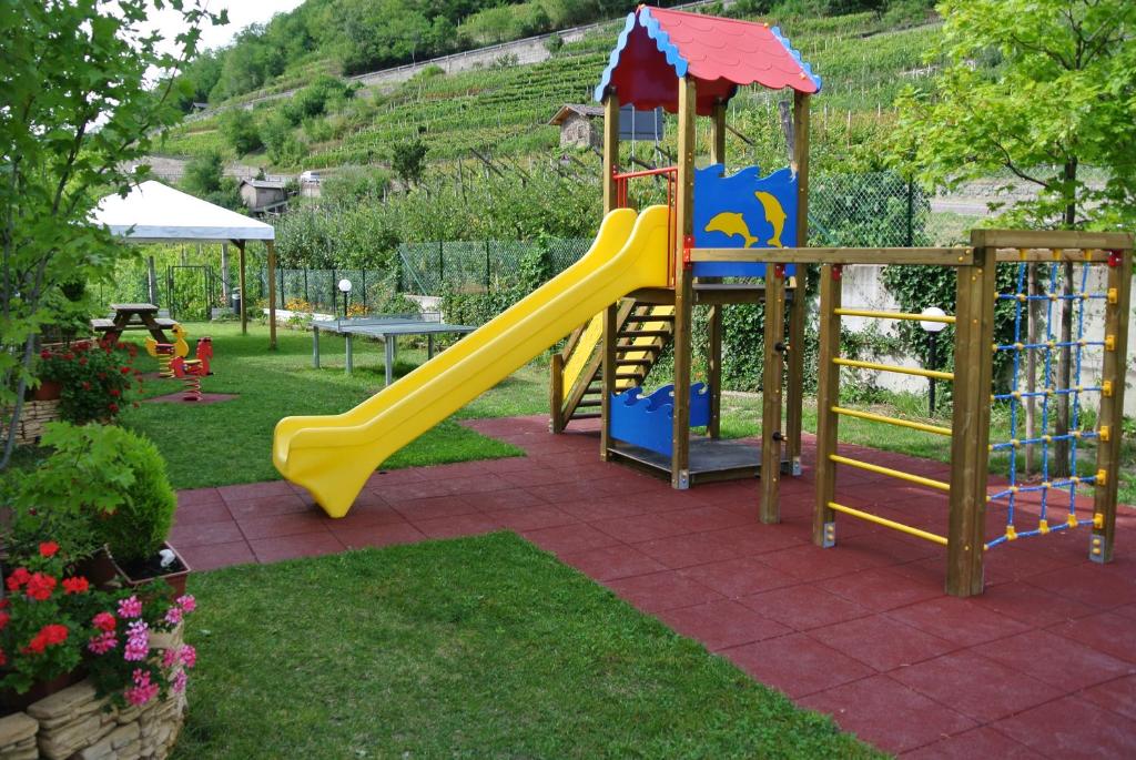 Herní místnost nebo prostor pro děti v ubytování Residence Hotel Miralago