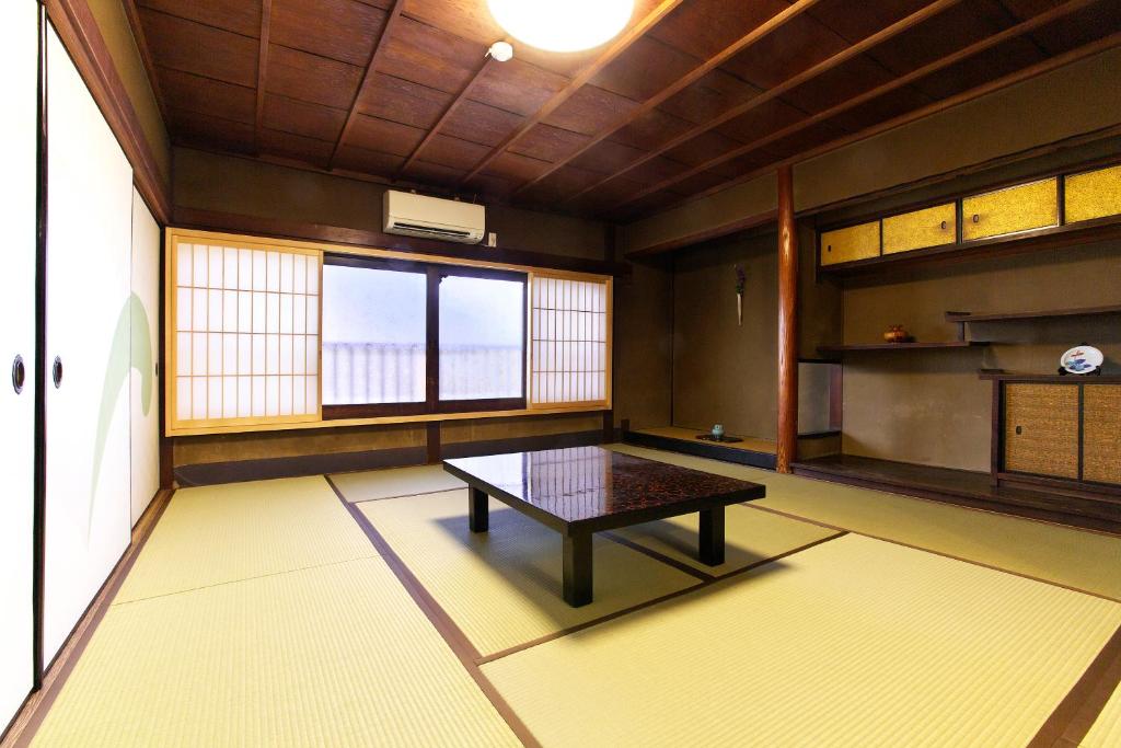 Gallery Nozawa Inn - Deluxe Family Room
