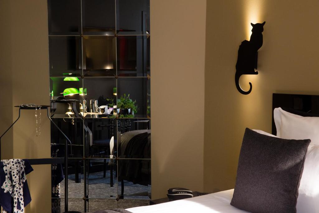 Hotel Le Chat Noir - Resim 29