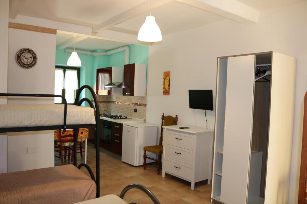 A television and/or entertainment centre at Agriturismo Fattoria del Colle