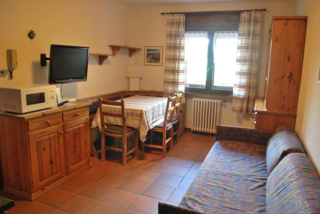 TV a/nebo společenská místnost v ubytování Residence Hotel K2