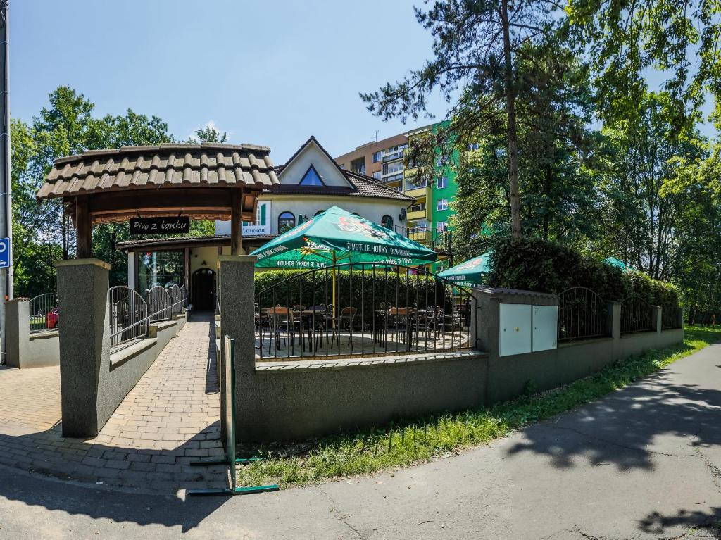 Budova, v ktorej sa penzión nachádza