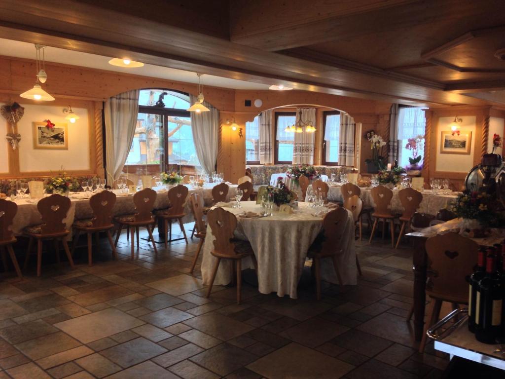Restaurace v ubytování Residence Hotel K2