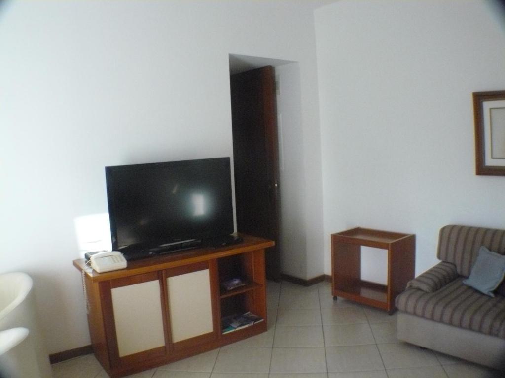  Ipanema Tiffanys Residence Service