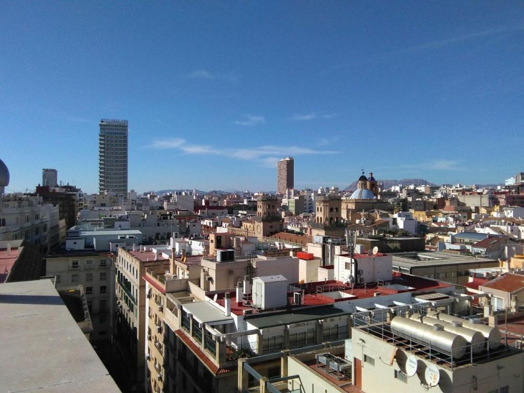BEACH, CITY CENTER AND ENTERTAINMENT, Alicante – Bijgewerkte ...