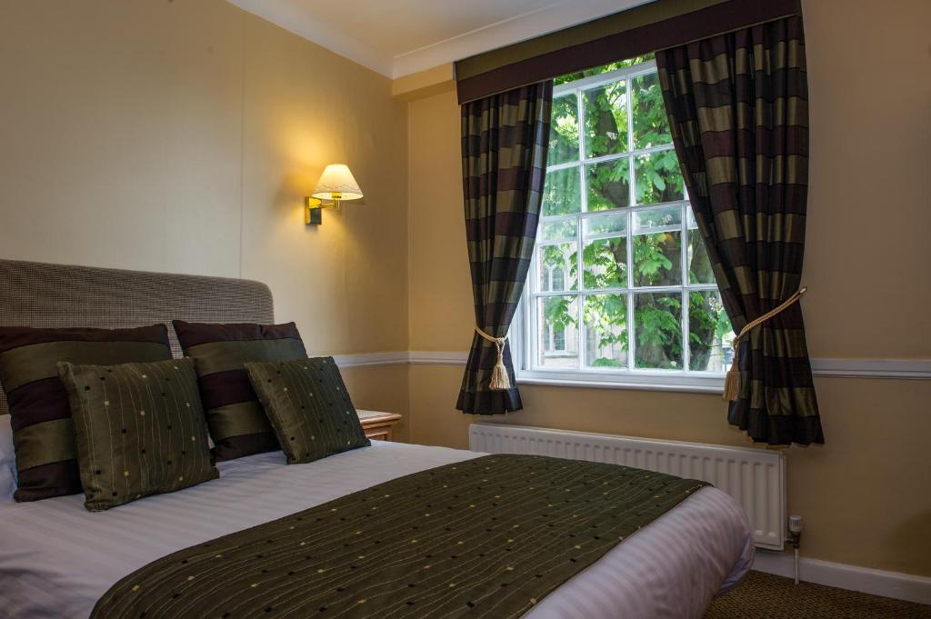 Prince Rupert Hotel - 