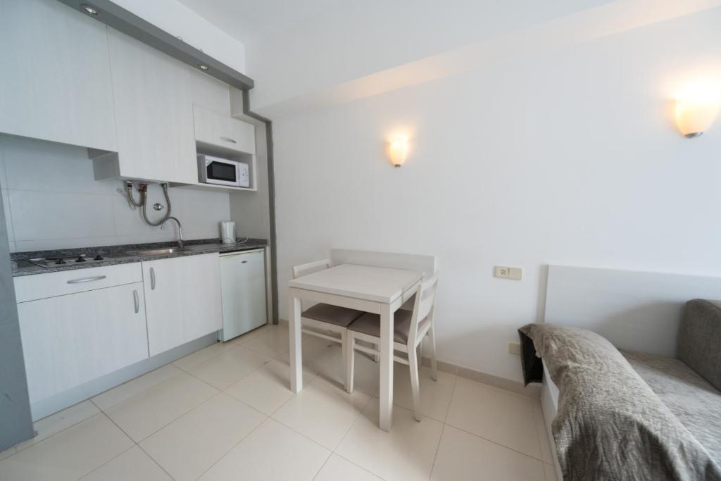 Apartamentos Embat, Can Pastilla – Updated 2022 Prices