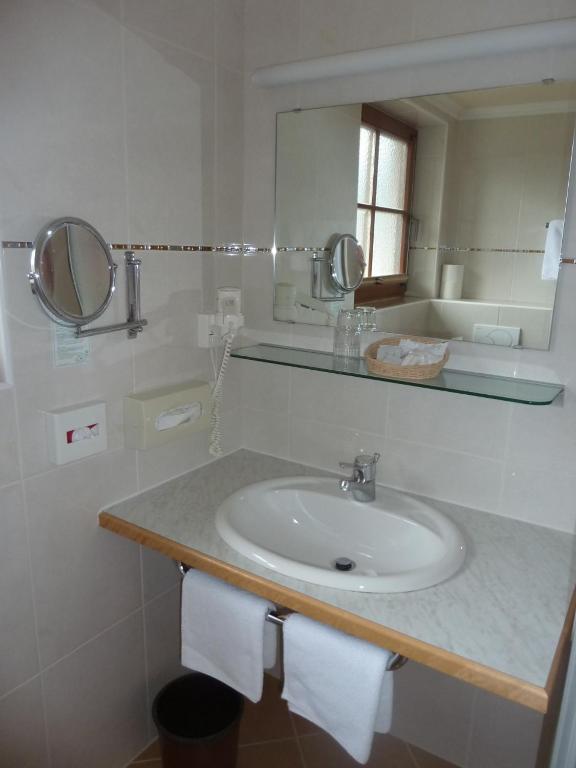 Hotel Waldheim Garni - 10