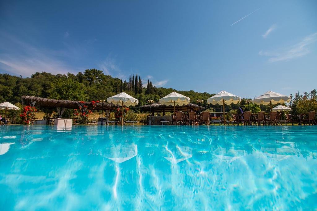 Basen w obiekcie Relais Santa Margherita lub w pobliżu