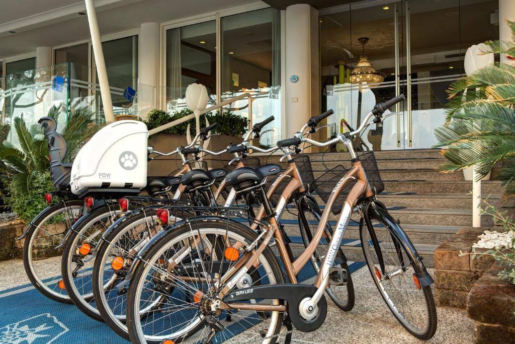 Radfahren an der Unterkunft Hotel Croce Di Malta oder in der Nähe