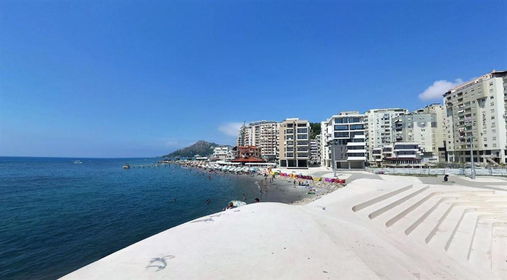 2 Room City-Sea apartment - Image 5