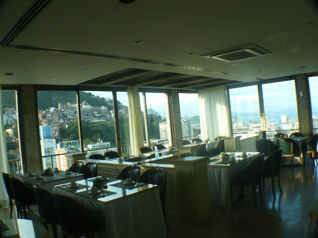  Ipanema Tiffanys Residence Service