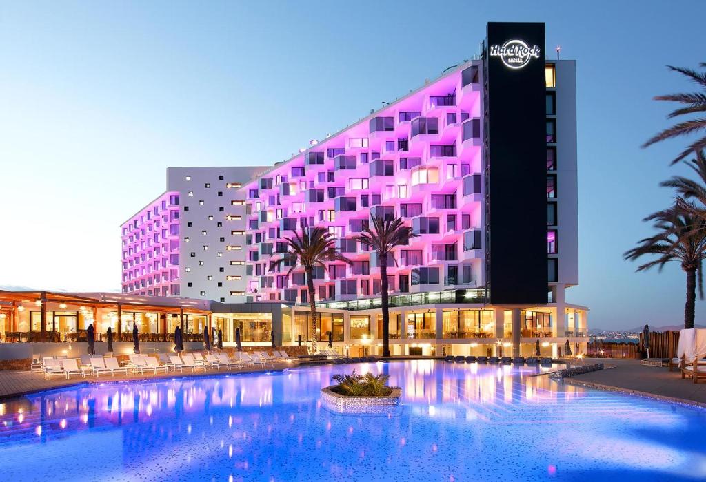 Photo de la galerie de l'établissement Hard Rock Hotel Ibiza, à Playa d'en Bossa