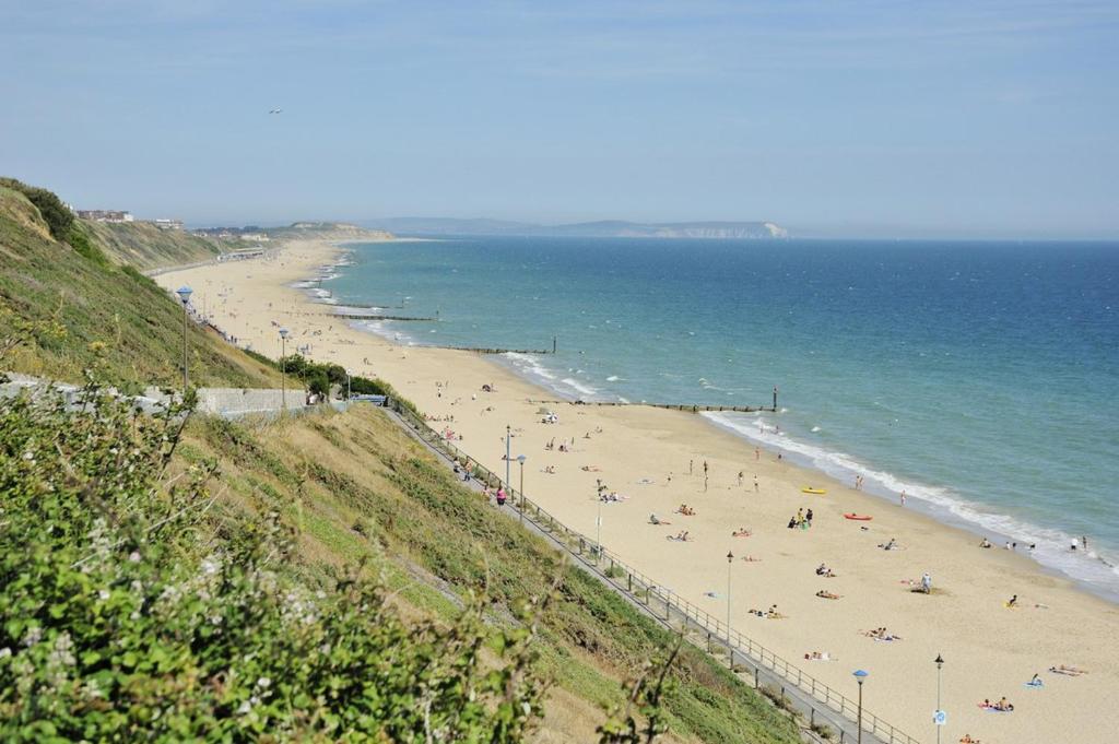 Fotografie z fotogalerie ubytování Southbourne Luxury Ocean Villa v destinaci Bournemouth