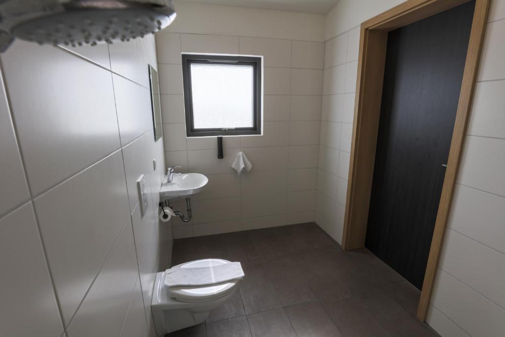 Koupelna v ubytování Lilja Guesthouse