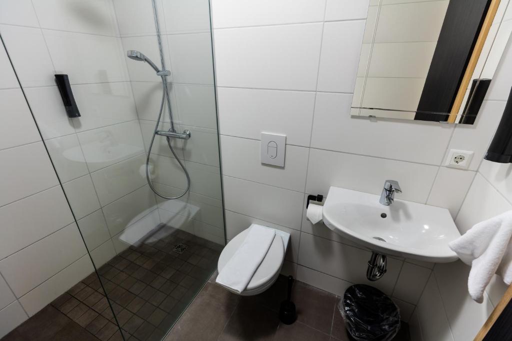 Koupelna v ubytování Lilja Guesthouse