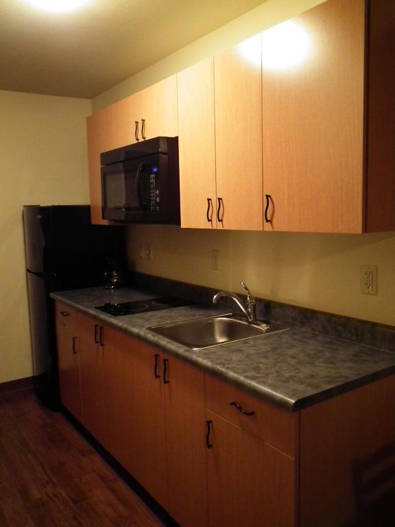 Kuchyň nebo kuchyňský kout v ubytování Aspen Suites Hotel Juneau
