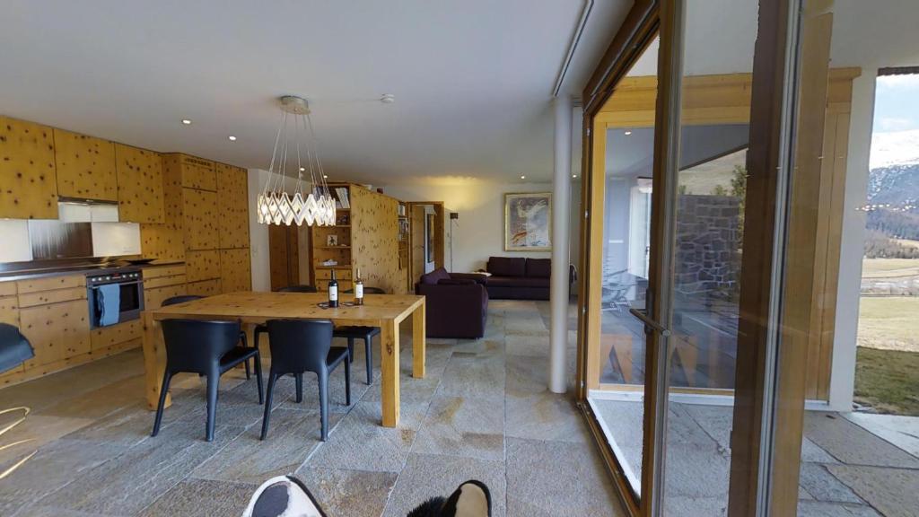 Nespecifikovaný výhled na hory nebo výhled na hory při pohledu z apartmánu