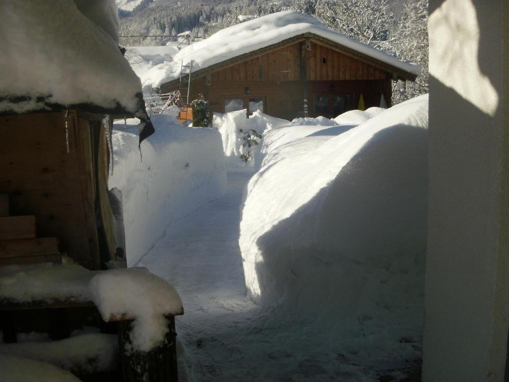 Badhaus during the winter