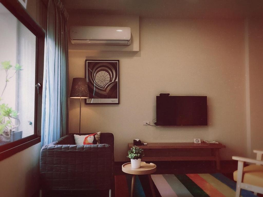 TV a/nebo společenská místnost v ubytování Ho.Me-Easyhouse
