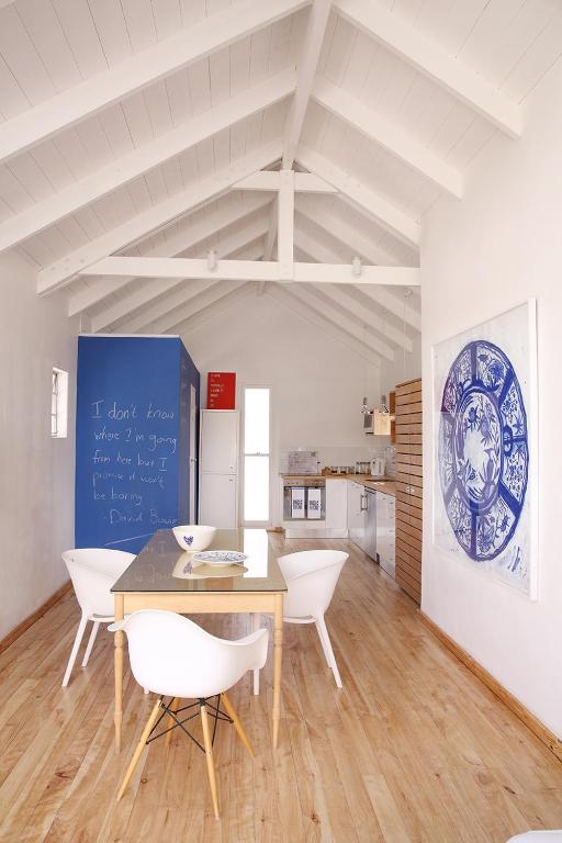InAweStays Holiday Homes - One-Bedroom House