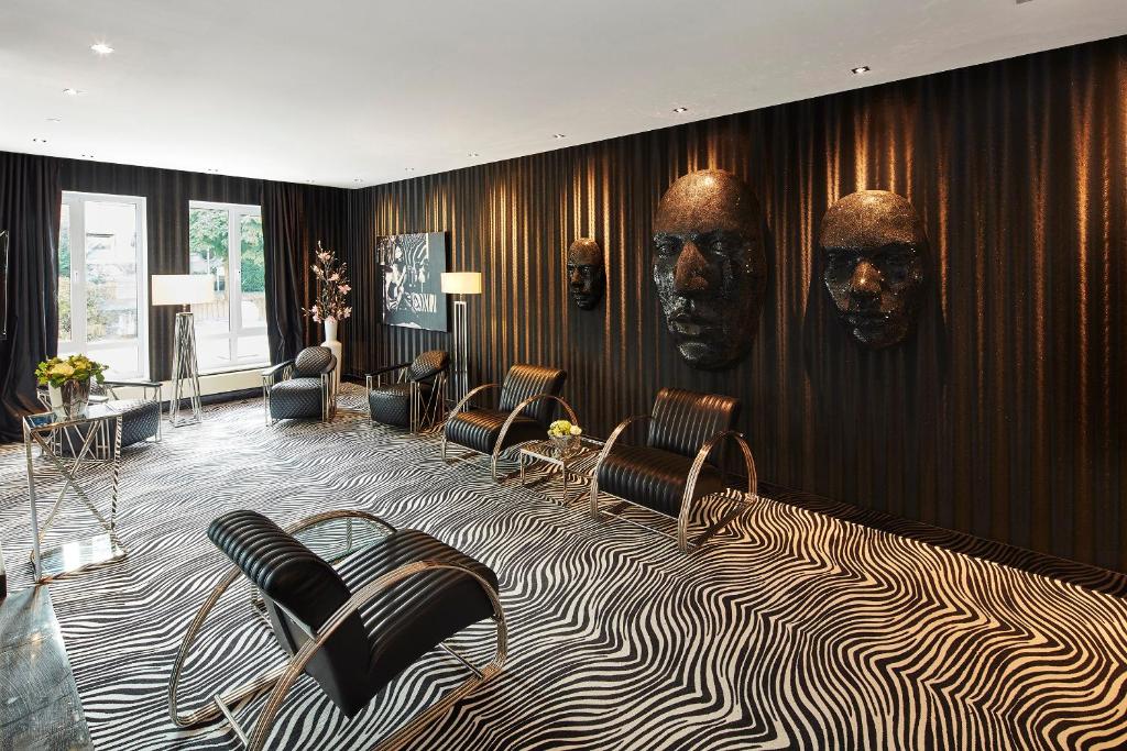 Posezení v ubytování Kurhaus Design Boutique Hotel