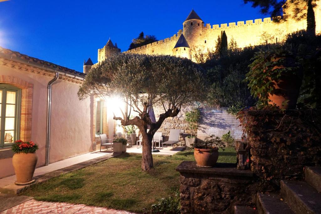 Sous les courtines - 19