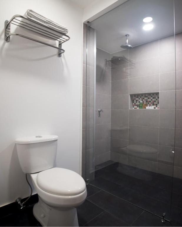 Bany a Torre de Cali Plaza Hotel
