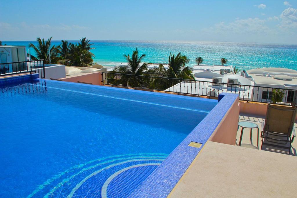 Izcalli Luxury Villa tesisinde veya buraya yakın yüzme havuzu