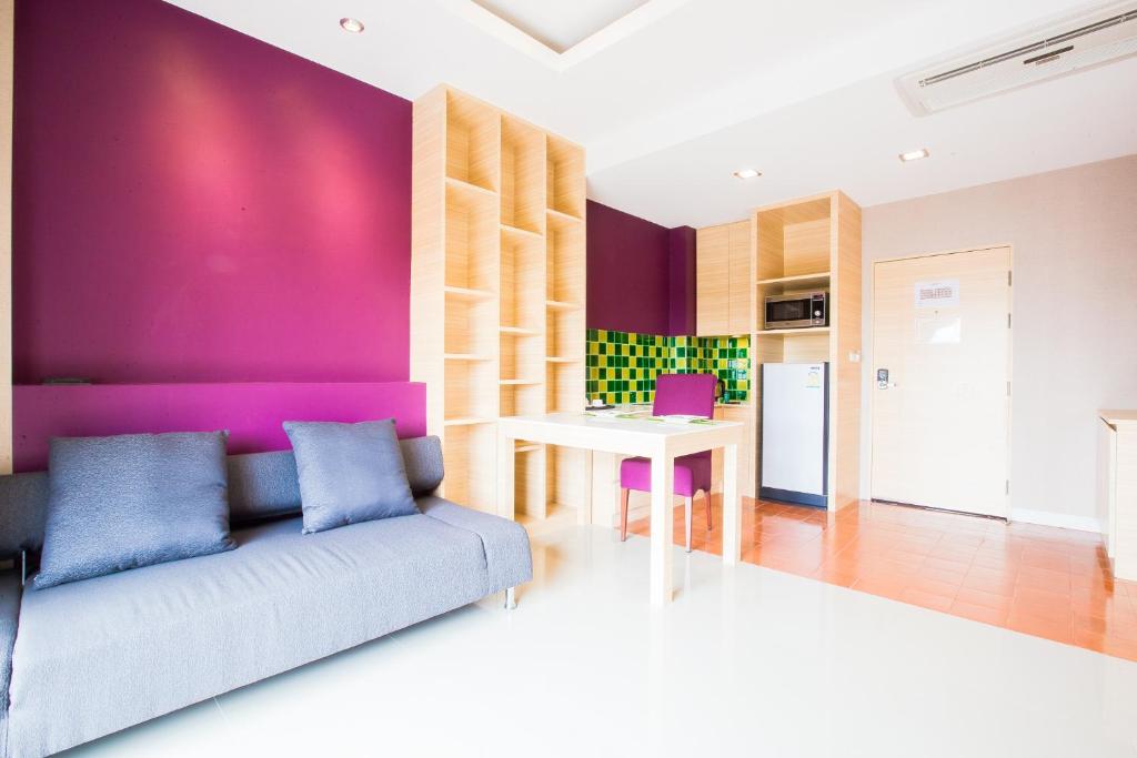 Posezení v ubytování Romantic Khon Kaen Hotel