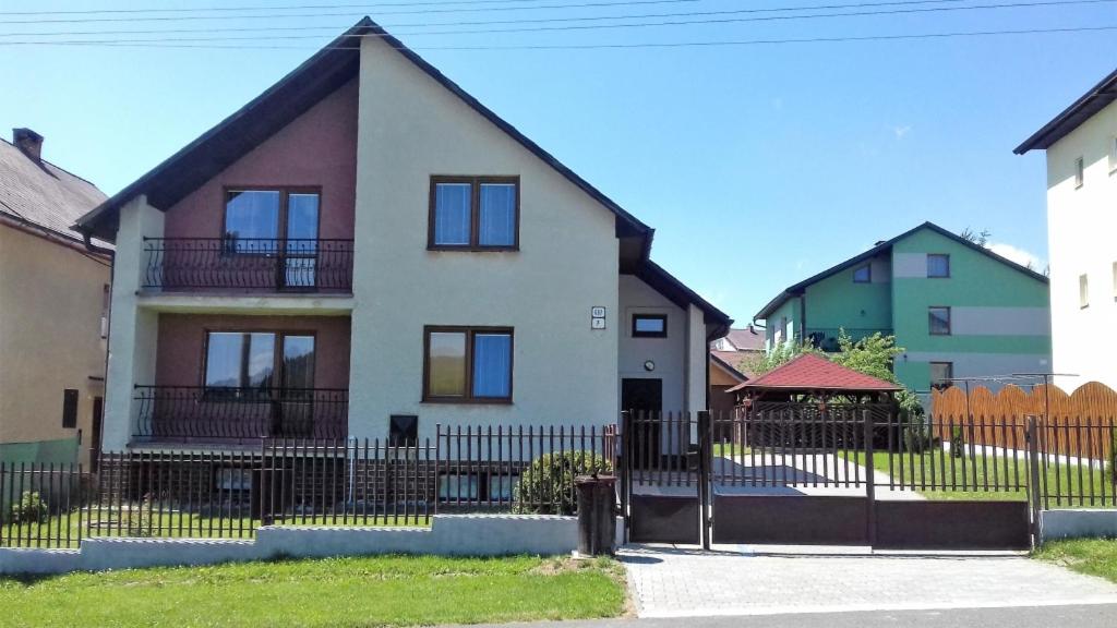 Budova, kde se ubytování v soukromí nachází