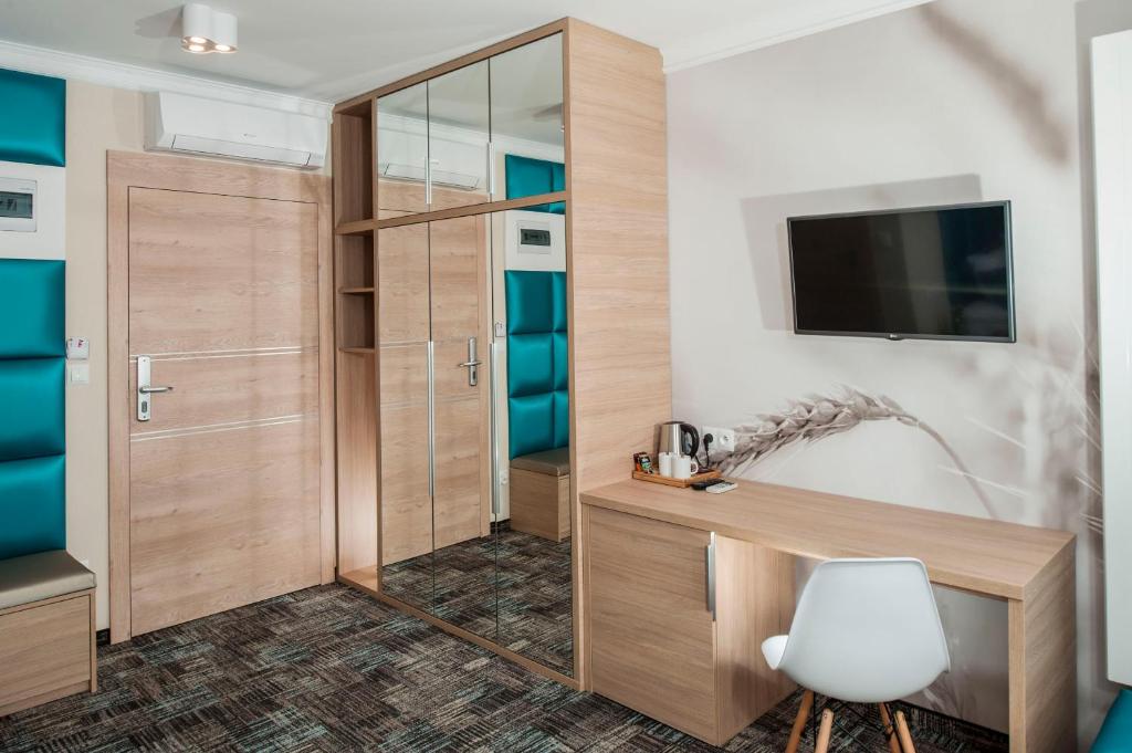 Villa Marlena Centrum-kawa,herbata i soki dostępne całą dobę w cenie pokoju - Luxe Tweepersoonskamer Met Balkon