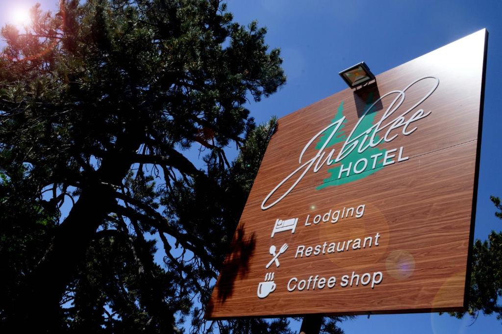 Certifikát, hodnocení, plakát nebo jiný dokument vystavený v ubytování Jubilee Hotel Troodos