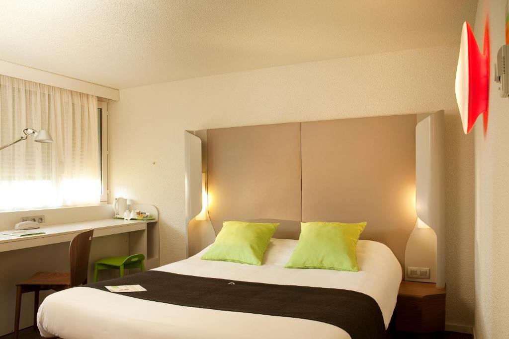 Hotel Campanile Arles, France - Booking.com