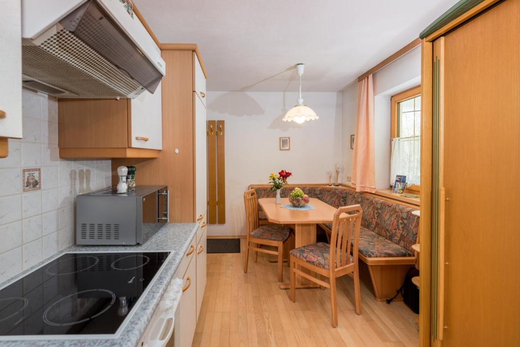 Kuchyň nebo kuchyňský kout v ubytování Landhaus Bergzeit