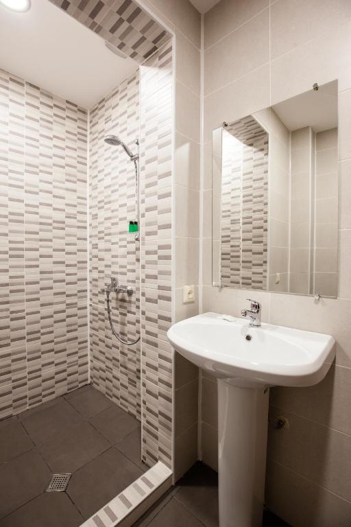 Vannituba majutusasutuses Hotel Almi