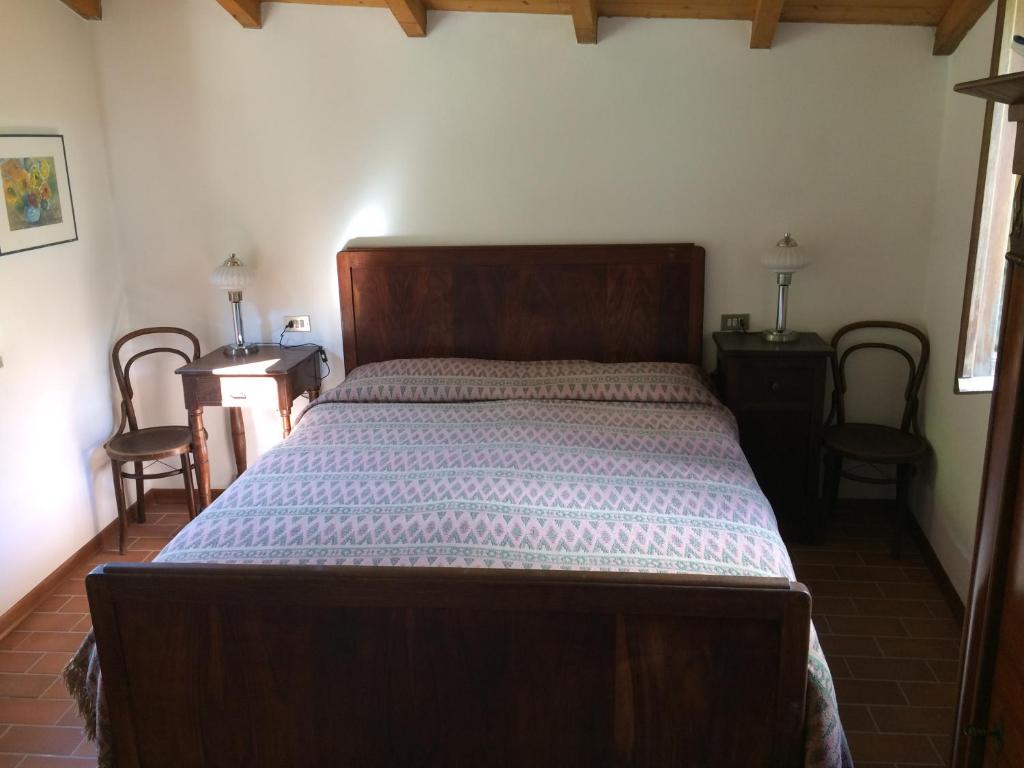 A bed or beds in a room at Magic Mill Castagnetoli