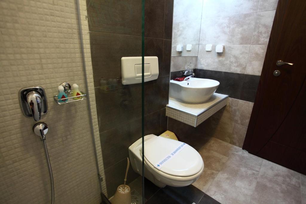 Koupelna v ubytování Hotel Šator